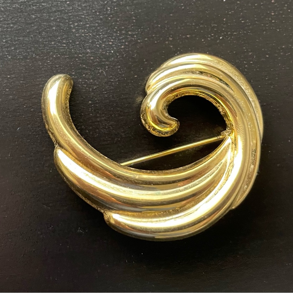 Vintage Gold Spiral Brooch